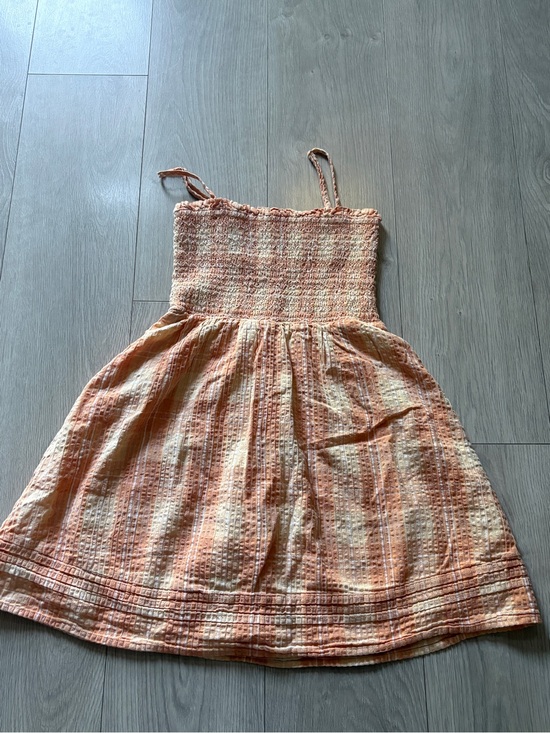 American Eagle Outfitters Dresses & Skirts - American Eagle Outfitters Peach & Cream Smocked Strap Dress